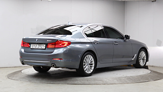 BMW 5-SERIES G30 2018