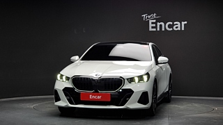 BMW 5-SERIES G60 2024