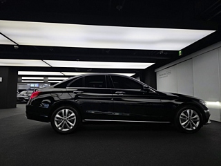 MERCEDES BENZ C-CLASS W205 2020