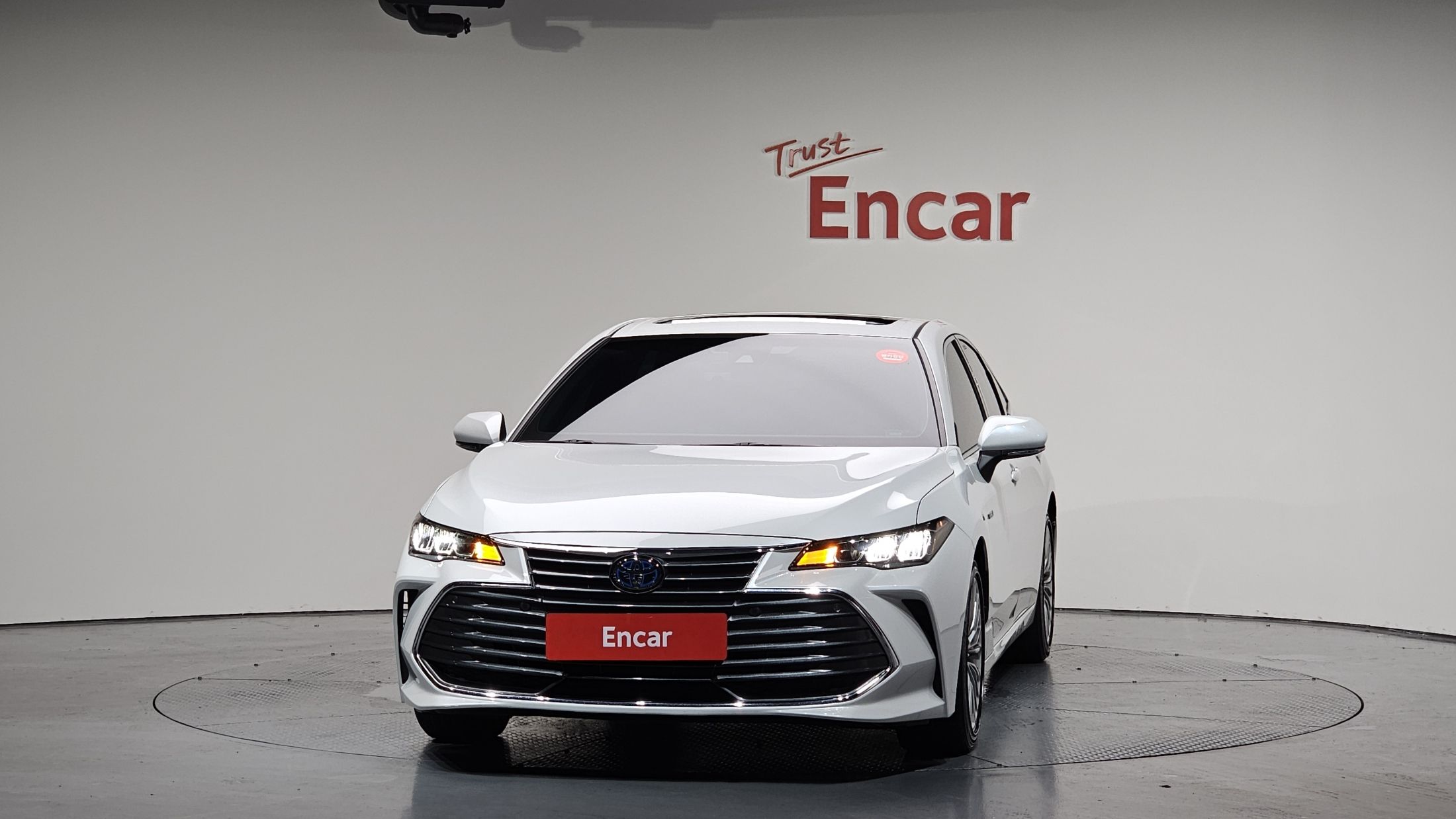 TOYOTA AVALON 2019