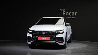 AUDI Q8 4M 2023