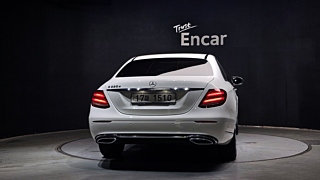 MERCEDES BENZ E-CLASS W213 2017