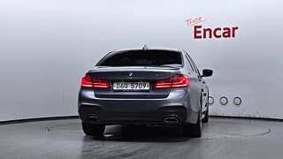 BMW 5-SERIES G30 2018