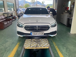 MERCEDES BENZ E-CLASS W213  E220d 4MATIC Exclusive 2021