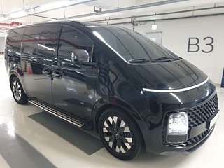 HYUNDAI STARIA  4WD Lounge 9 Seater 2023