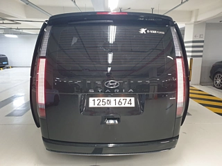 HYUNDAI STARIA  4WD Lounge 9 Seater 2023