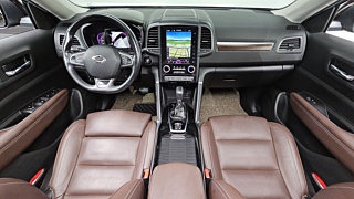 SAMSUNG QM6 2019
