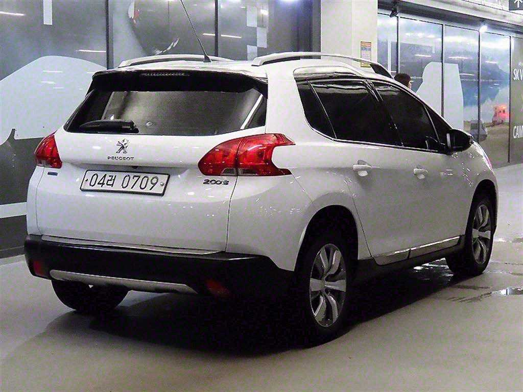 PEUGEOT 2008 2016