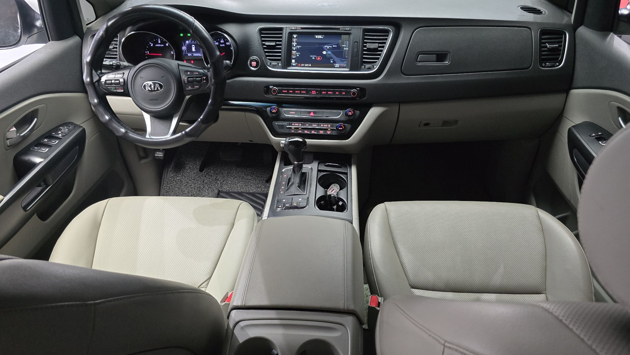 KIA CARNIVAL 2016