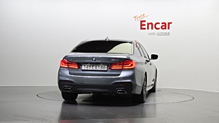 BMW 5-SERIES G30 2019