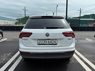 VOLKSWAGEN TIGUAN 2020