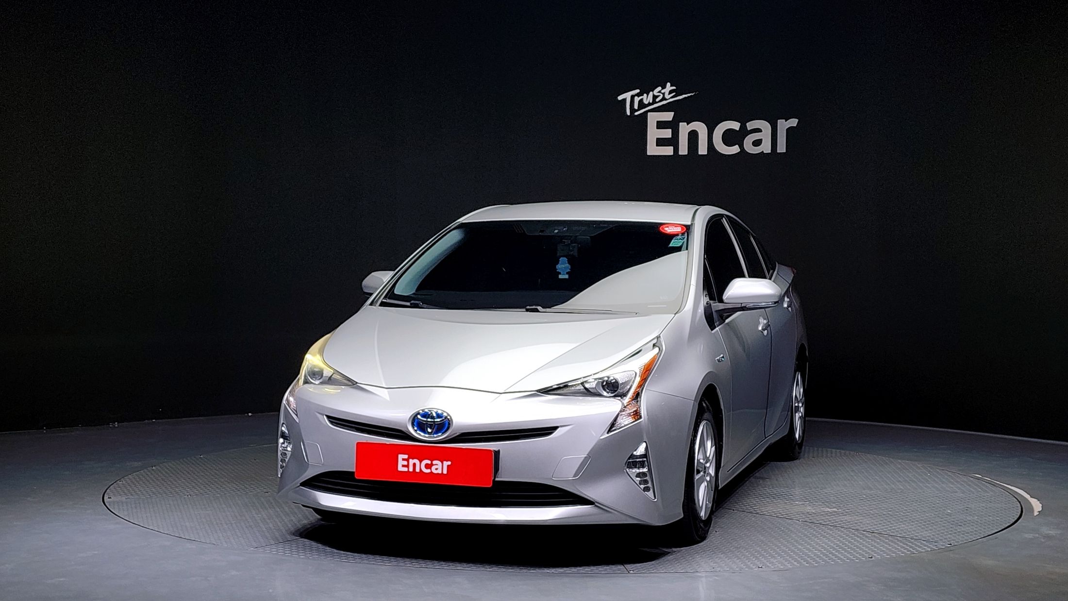TOYOTA PRIUS 2016