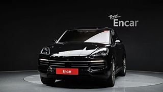 PORSCHE CAYENNE PO536 2022