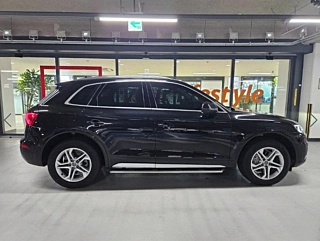 AUDI Q5 FY 2020