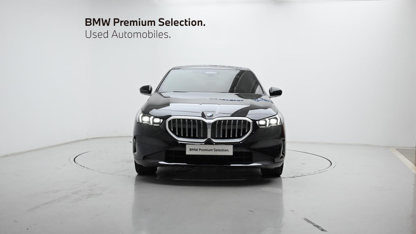 BMW 5-SERIES G60 2024