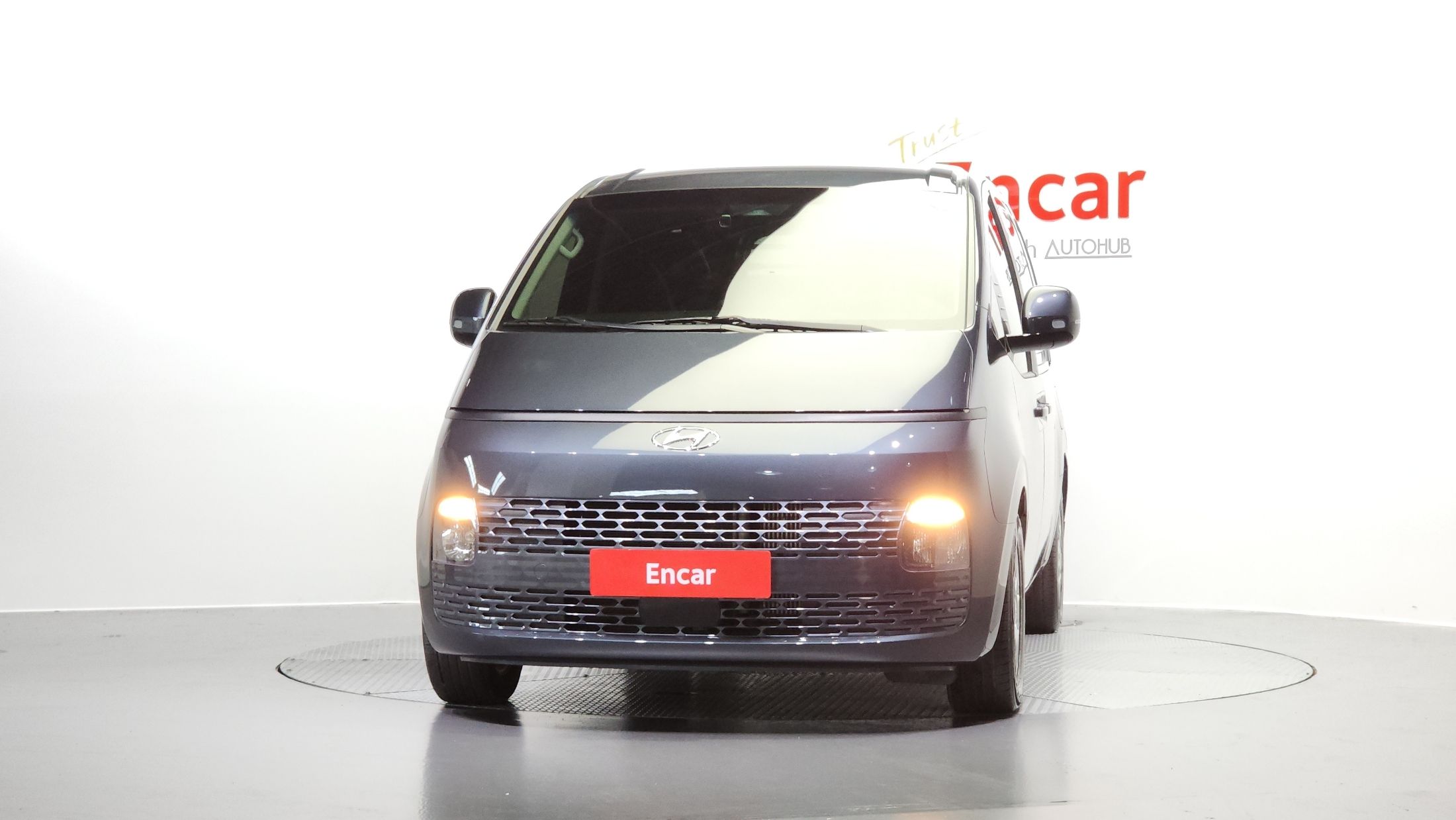 HYUNDAI STARIA 2023