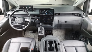 HYUNDAI STARIA 2023