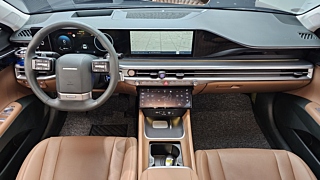 HYUNDAI GRANDEUR GN7 2023