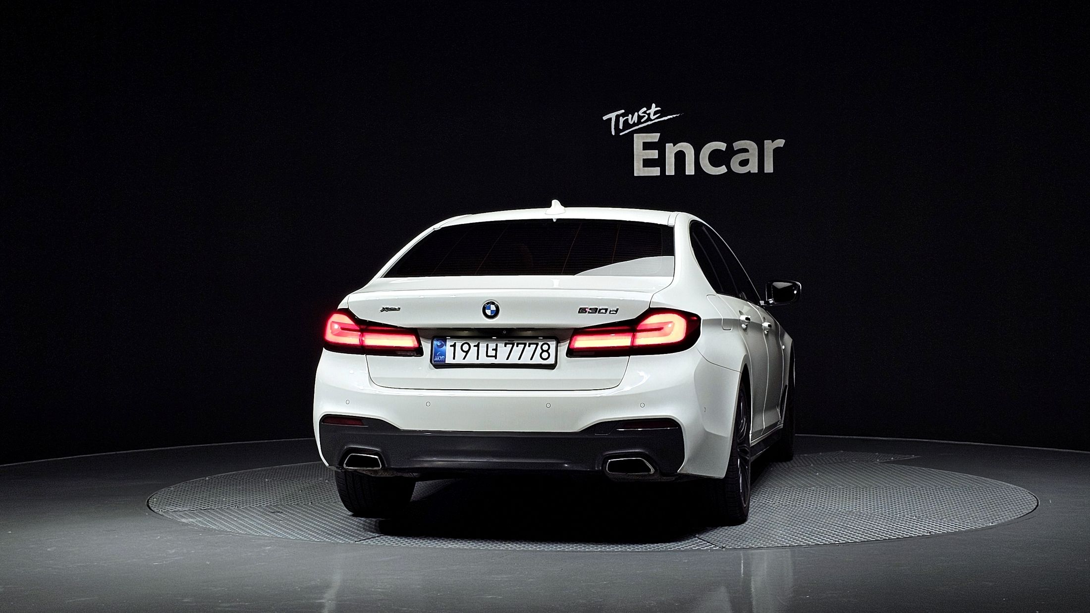 BMW 5-SERIES G30 2017