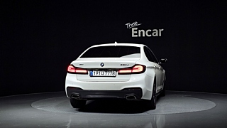 BMW 5-SERIES G30 2017