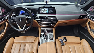 BMW 5-SERIES G30 2017