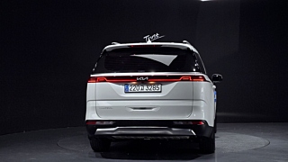 KIA CARNIVAL 2023