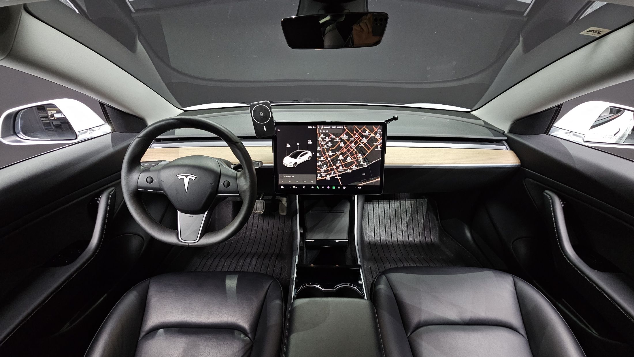 TESLA MODEL 3 2019