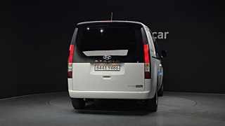 HYUNDAI STARIA 2023