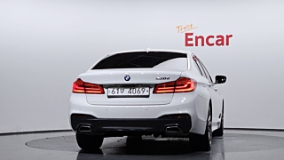 BMW 5-SERIES G30 2017