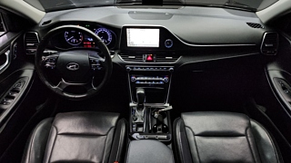 HYUNDAI GRANDEUR IG 2017