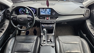 HYUNDAI GRANDEUR IG HYBRID 2018