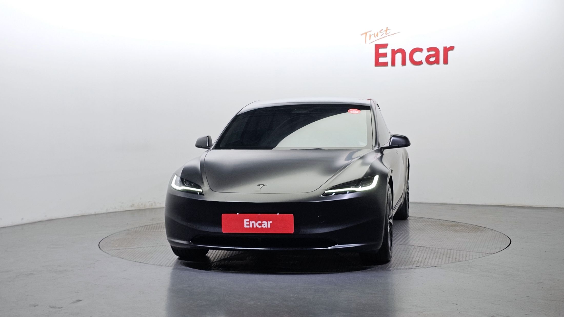 TESLA MODEL 3 2024