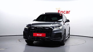 AUDI Q7 4M 2023
