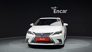 LEXUS CT200H 2018
