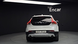 VOLVO V40 CROSS COUNTRY 2019