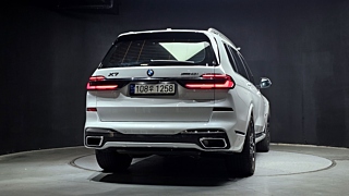 BMW X7 G07 2023