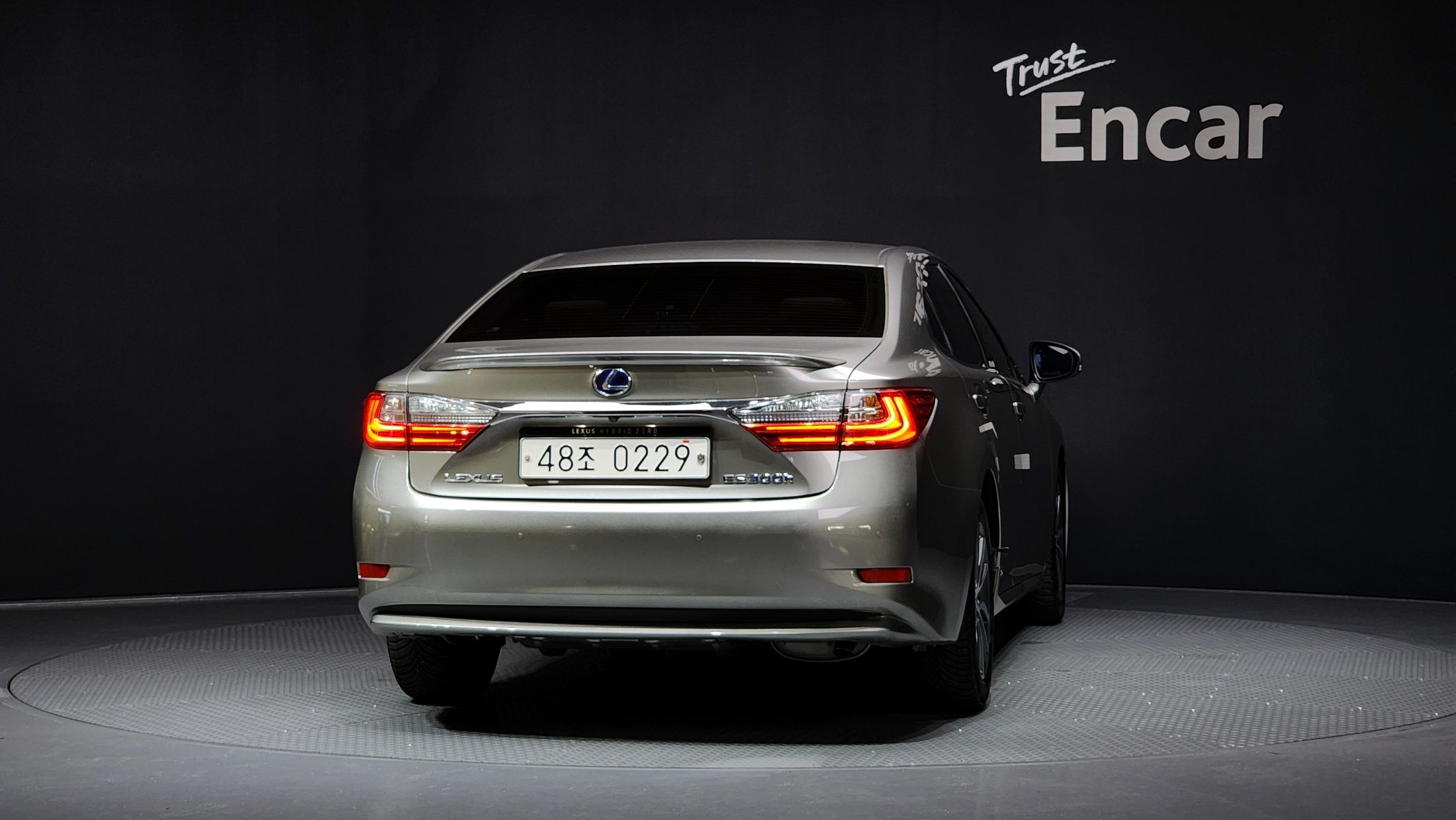 LEXUS ES300H 2016