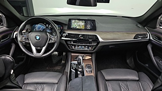 BMW 5-SERIES G30 2018