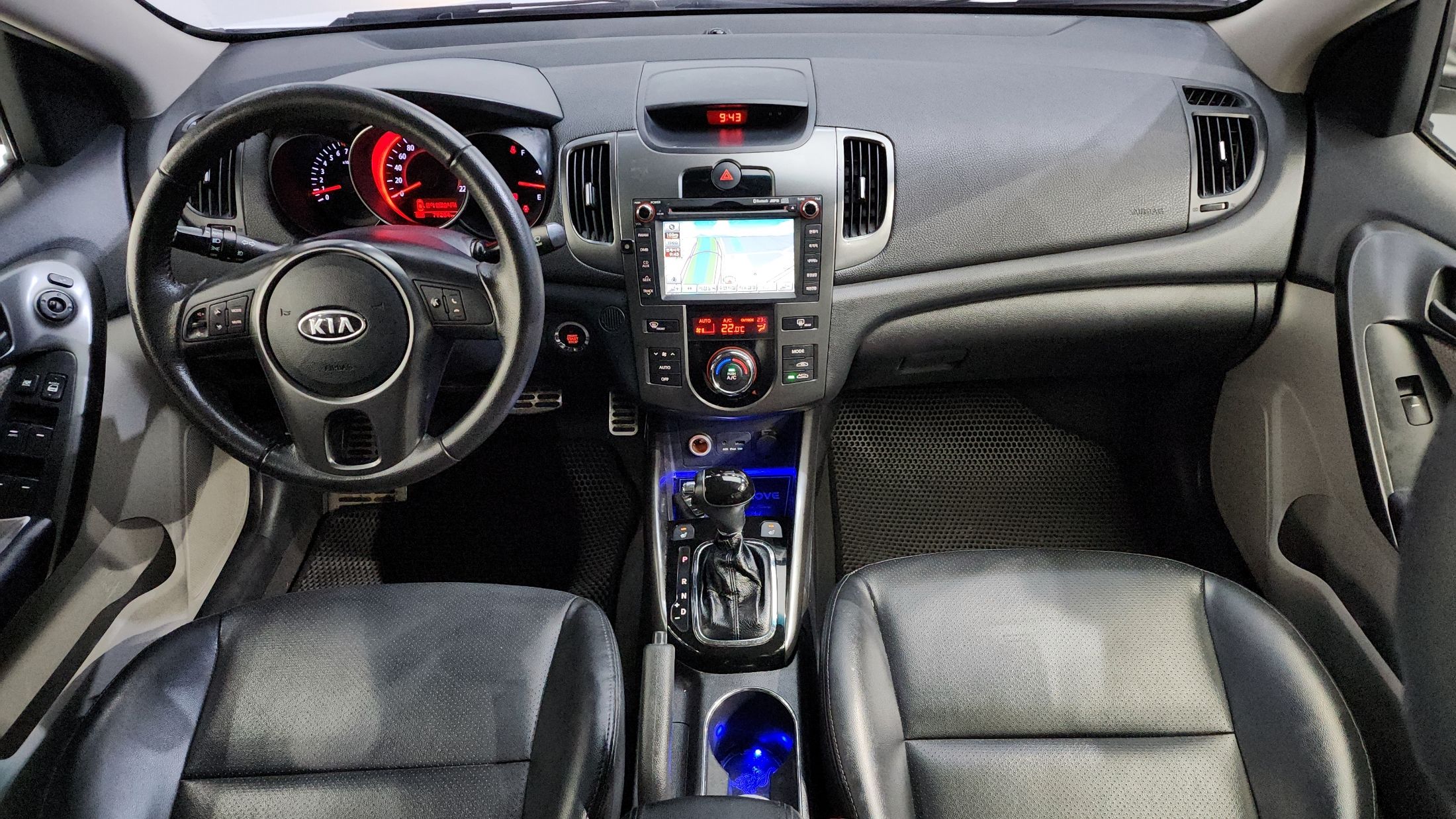 KIA PORTE 2011