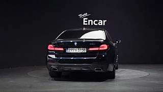 BMW 5-SERIES G30 2021