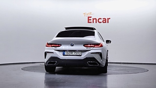 BMW 8-SERIES G15 2021