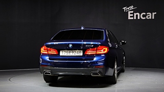 BMW 5-SERIES G30 2017