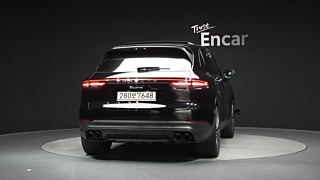 PORSCHE CAYENNE PO536 2020