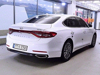 HYUNDAI GRANDEUR IG HYBRID 2017