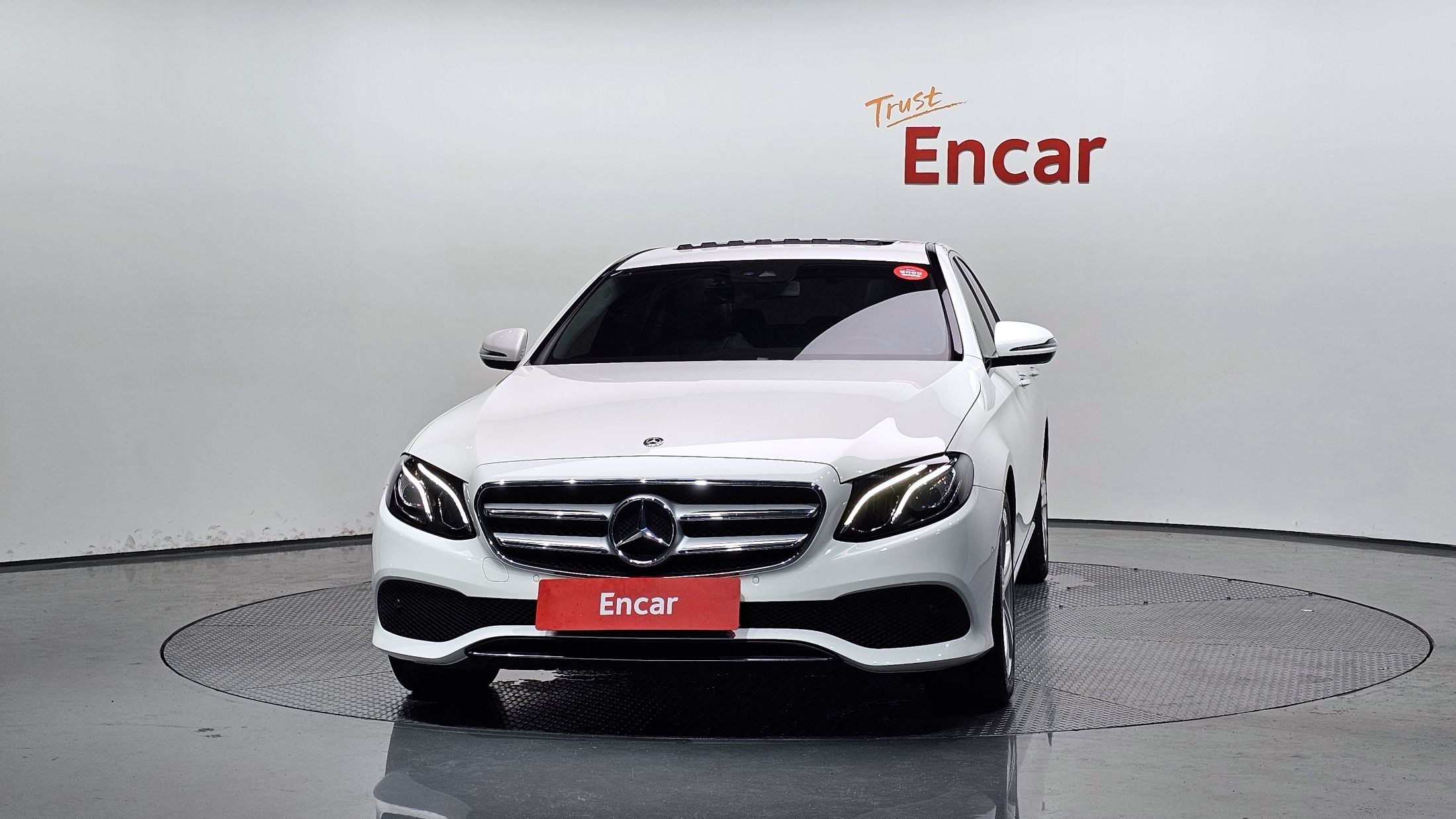 MERCEDES BENZ E-CLASS W213 2018