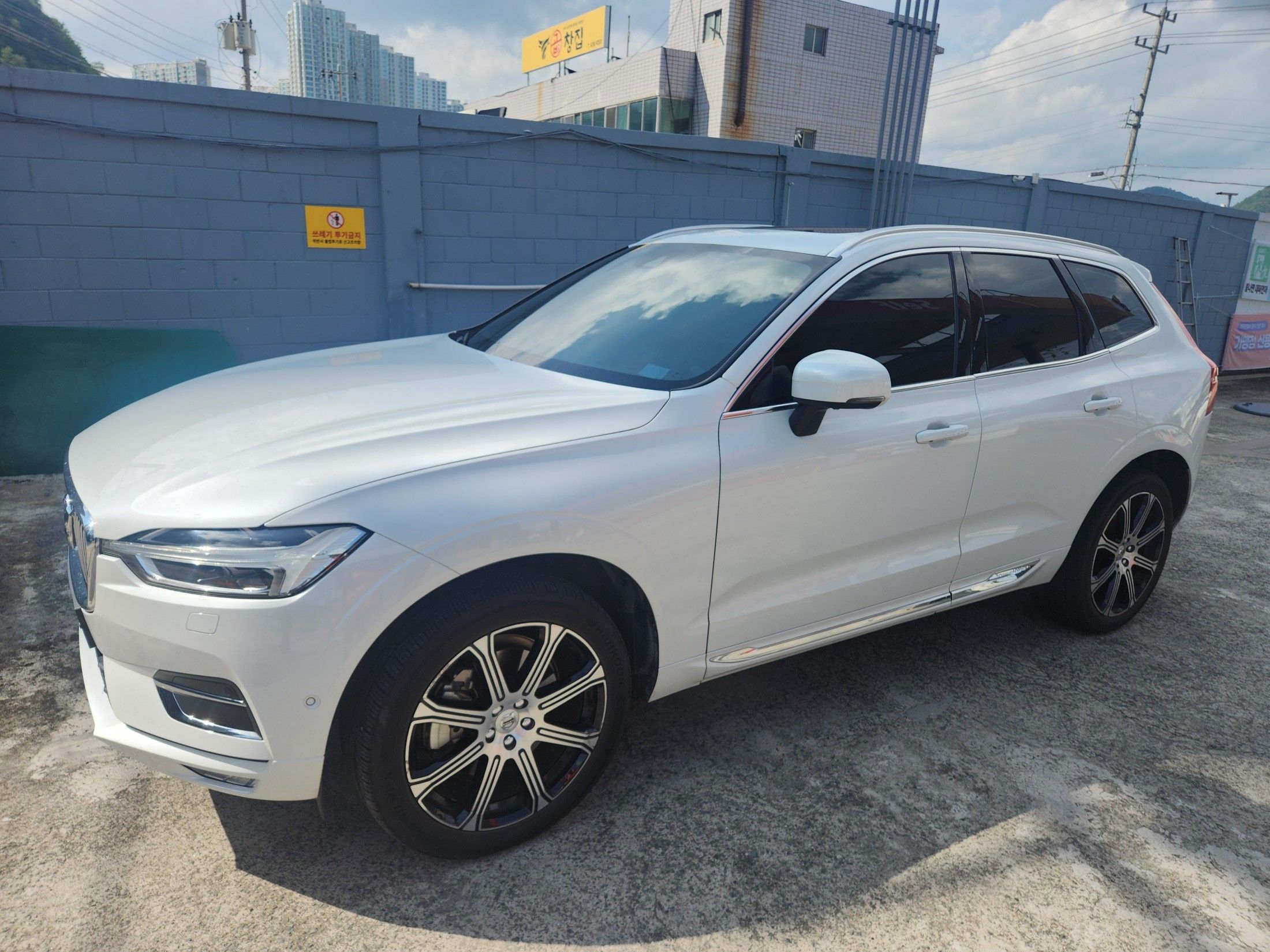 VOLVO XC60 2018