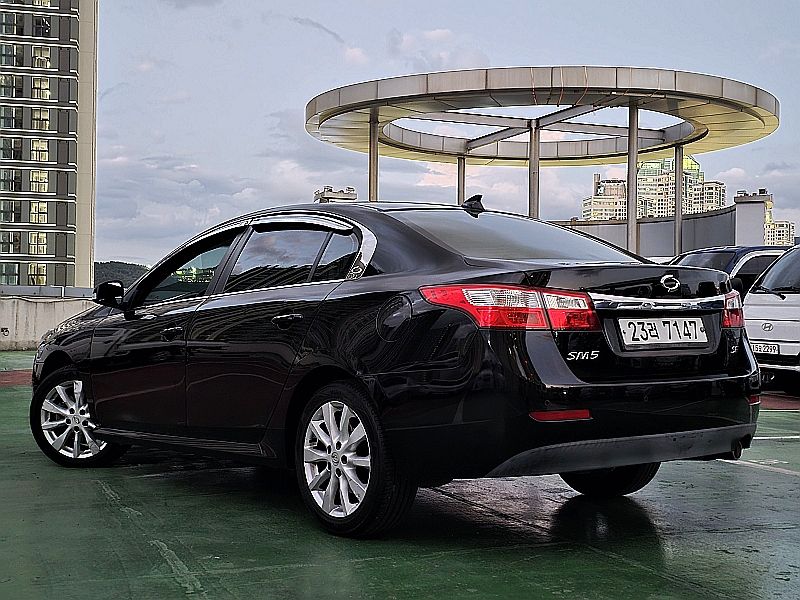 SAMSUNG SM5 NEW 2011