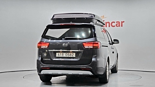 KIA CARNIVAL 2016