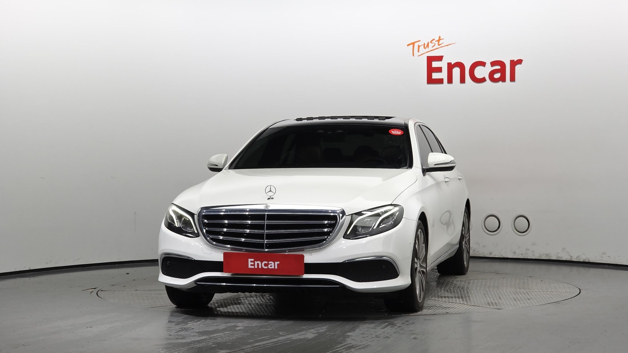 MERCEDES BENZ E-CLASS W213 2017