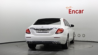 MERCEDES BENZ E-CLASS W213 2017